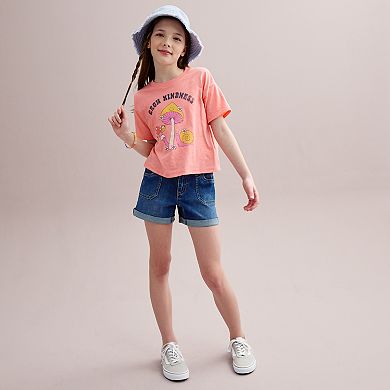 Girls 6-20 SO® Short Sleeve Boxy Graphic Tee in Regular & Plus Size