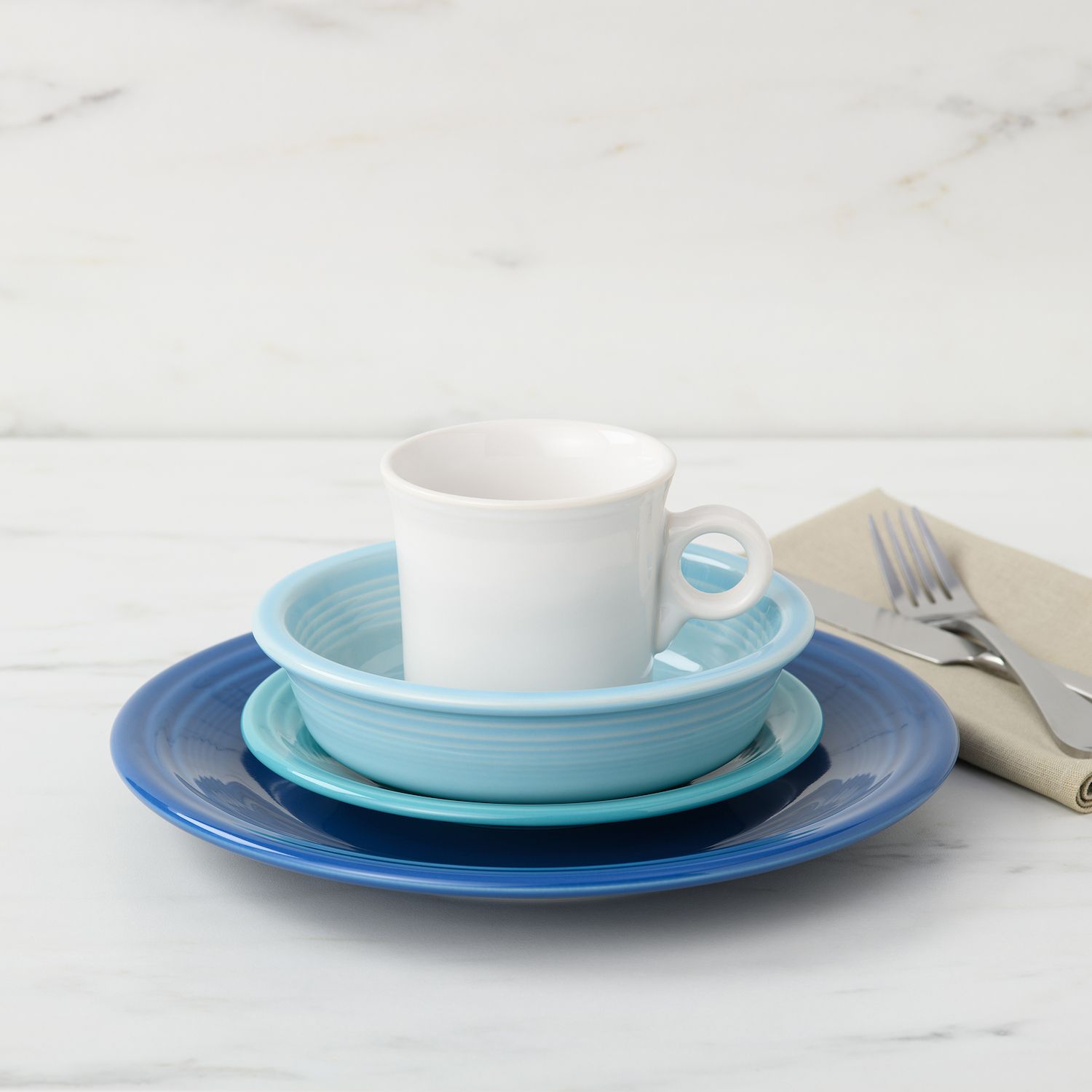 Fiesta Classic Rim Dinnerware Set - Thumbnail 3