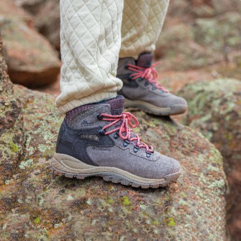 columbia ladies hiking boots