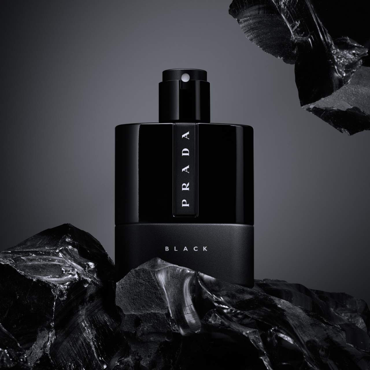 Prada Luna Rossa Black Eau de Parfum with Musk & Bergamot