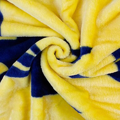 Michigan Wolverines Throw Blanket