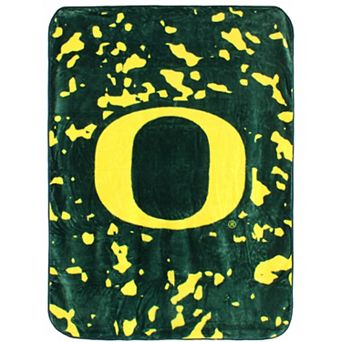 Oregon Ducks Throw Blanket