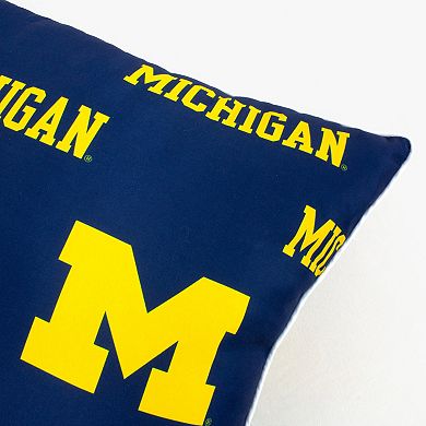 Michigan Wolverines Decorative Pillow Set