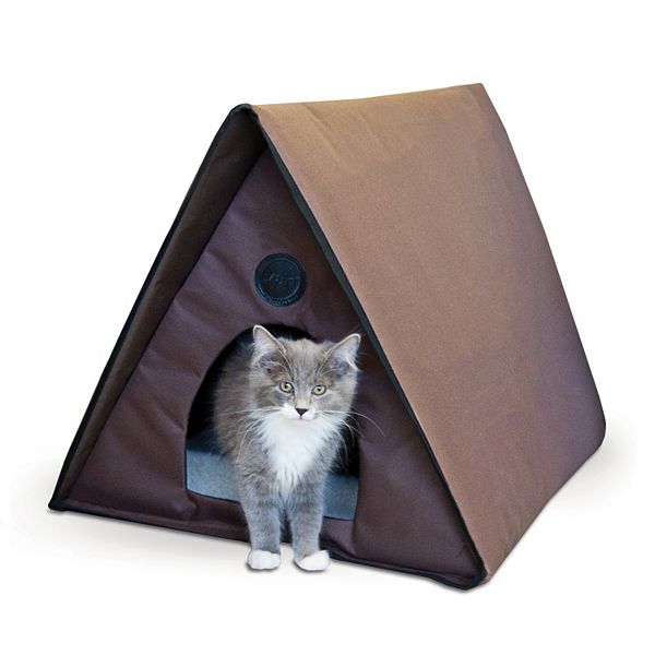 A frame outlet cat house