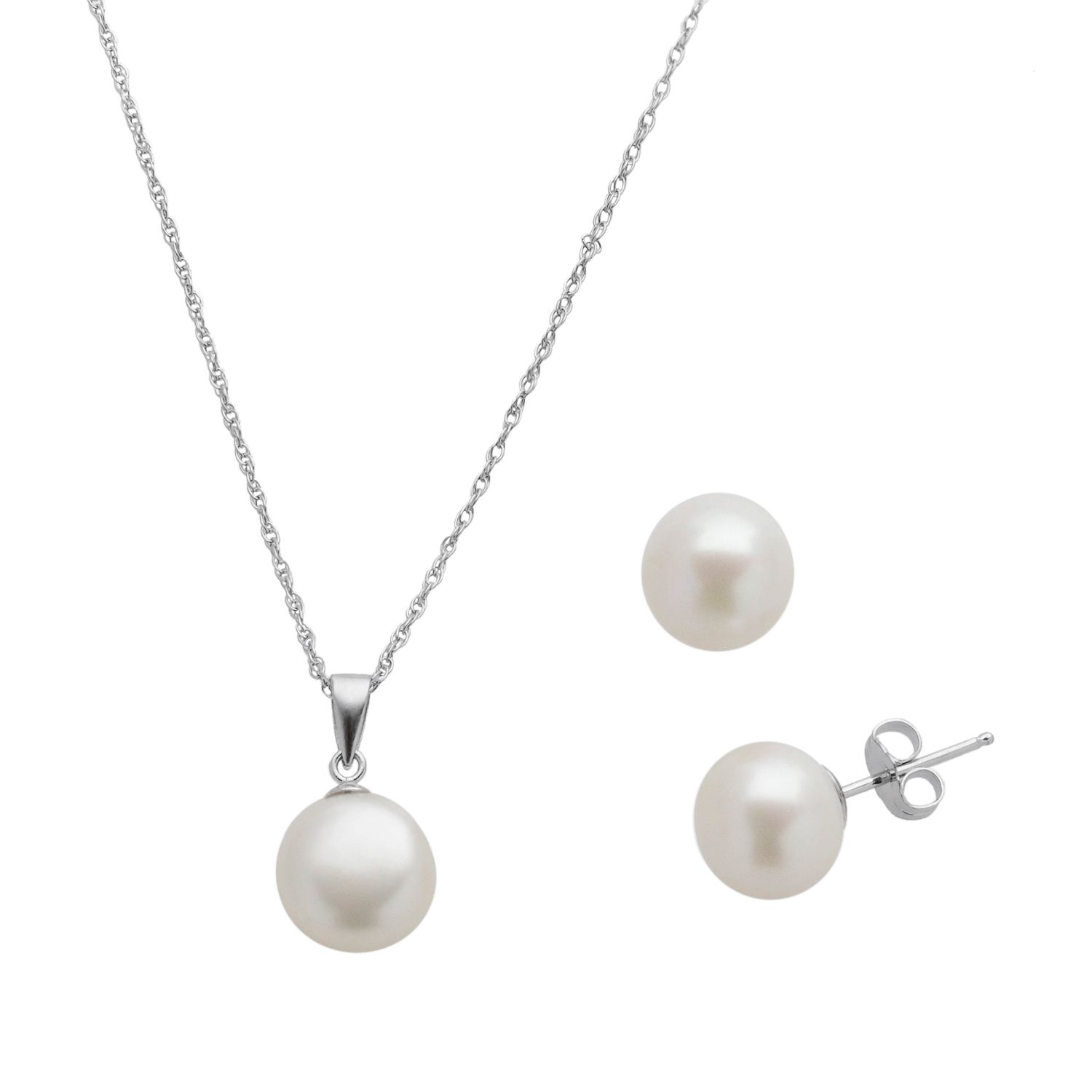 pearl set earring and necklace