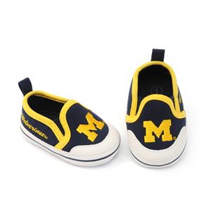 Michigan Wolverines Crib Shoes - Baby