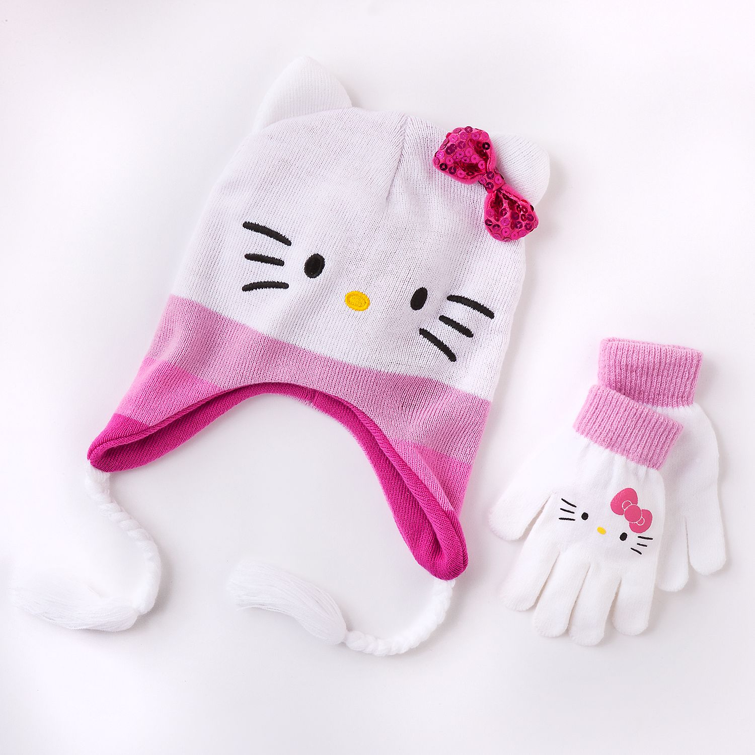 hello kitty hat and gloves