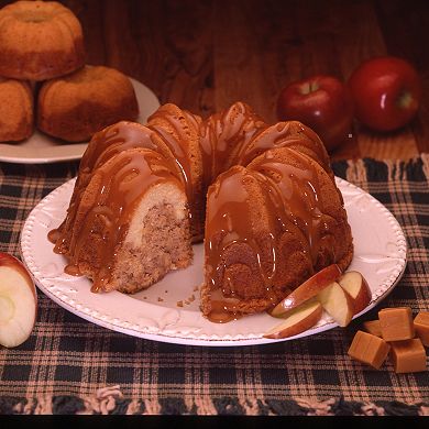 Nordic Ware Fleur De Lis Nonstick Bundt Pan