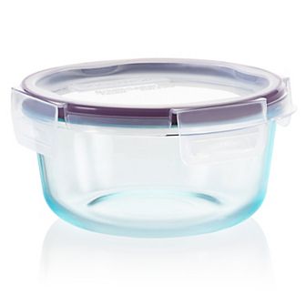 Snapware Total Solution Pyrex 4 cup Covered Round Container