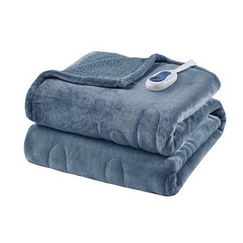 Beautyrest Oversized Reversible Microlight to Berber Electric Heated Throw Blanket