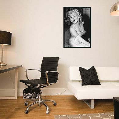 Marilyn Monroe Smiling Framed Wall Art