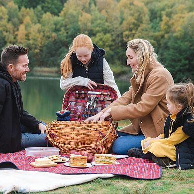 Picnic Time Highlander Willow Picnic Basket with Service for 4