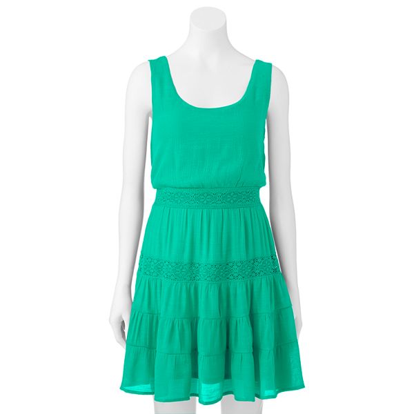 Juniors' Lily Rose Lace Dress