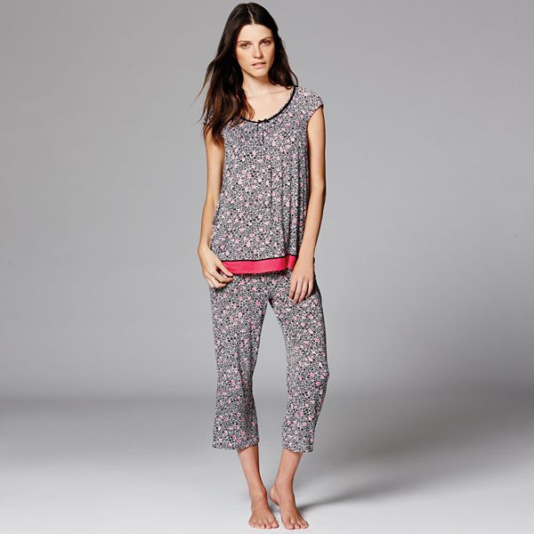 Simply Vera Pajamas
 Women s Simply Vera Vera Wang Pajamas Chic Escape Pajama Set