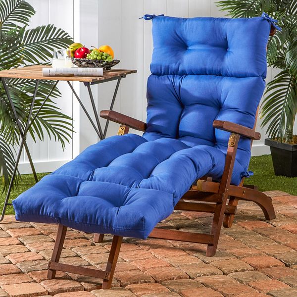 Chaise lounge 2025 pillows outdoor