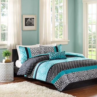 Intelligent Design Camille Comforter Set with Throw Pillow