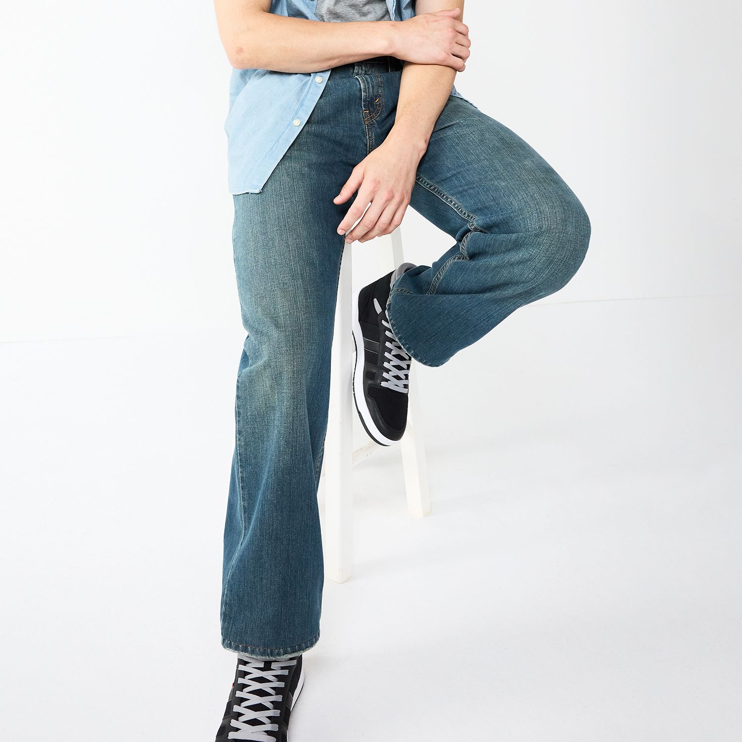 559 relaxed straight stretch jeans