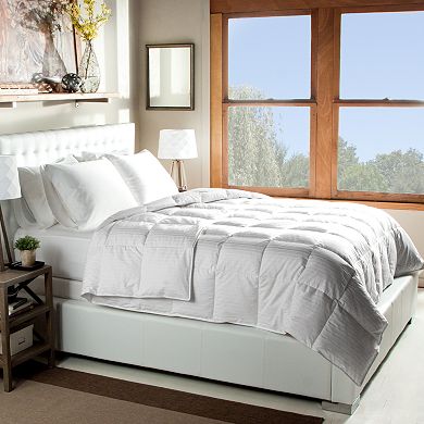 Eddie Bauer Lightweight 350-Thread Count Down Comforter