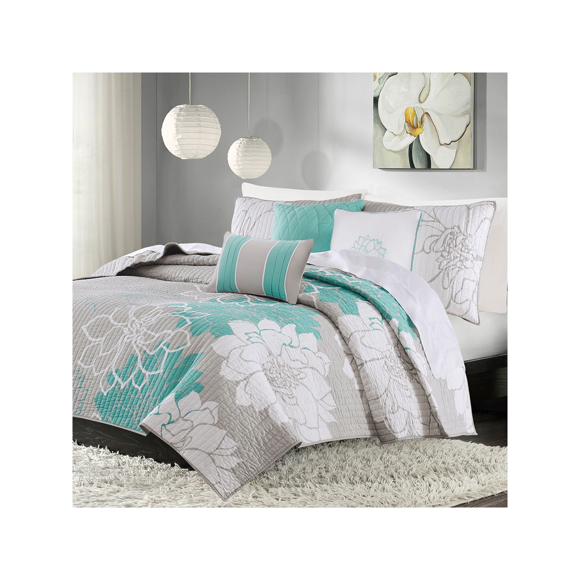 Madison Park Brianna 6-Piece Floral Quilt Set with Shams and Throw Pillows,