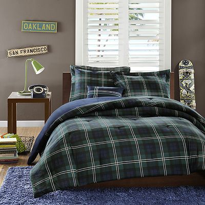 Intelligent Design Cameron Reversible Comforter Set with Throw