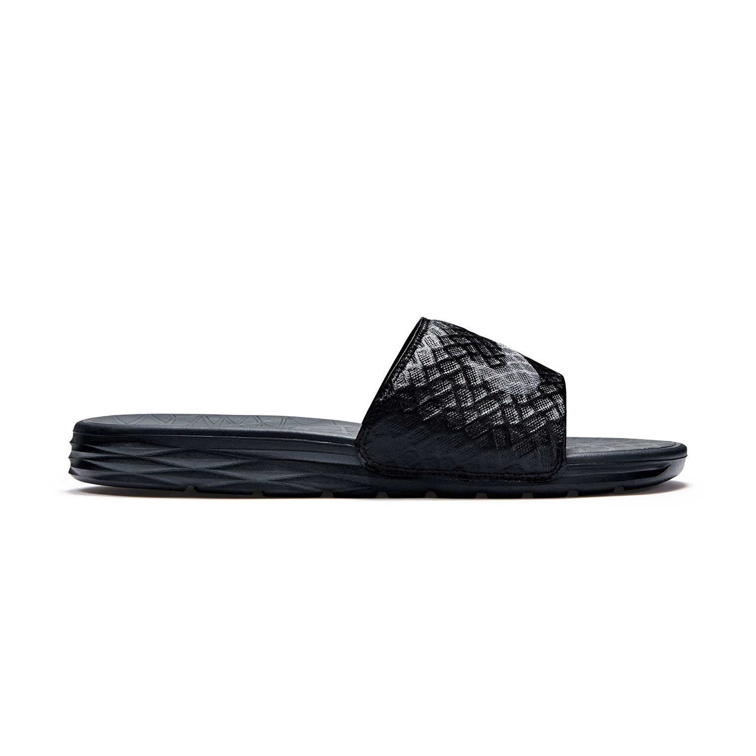 nike men's benassi solarsoft slide 2 sandals