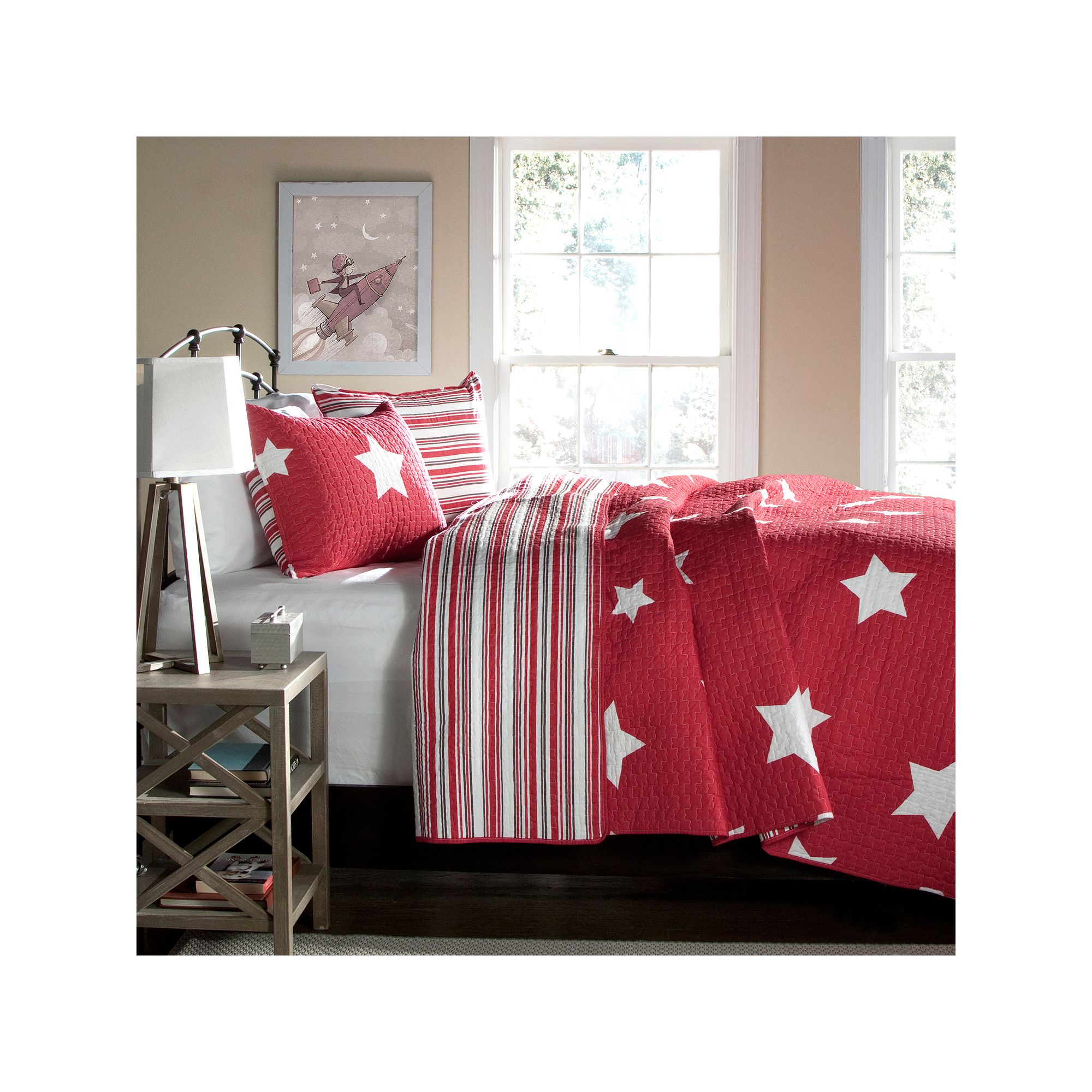Lush Decor Red Star Reversible Quilt Set