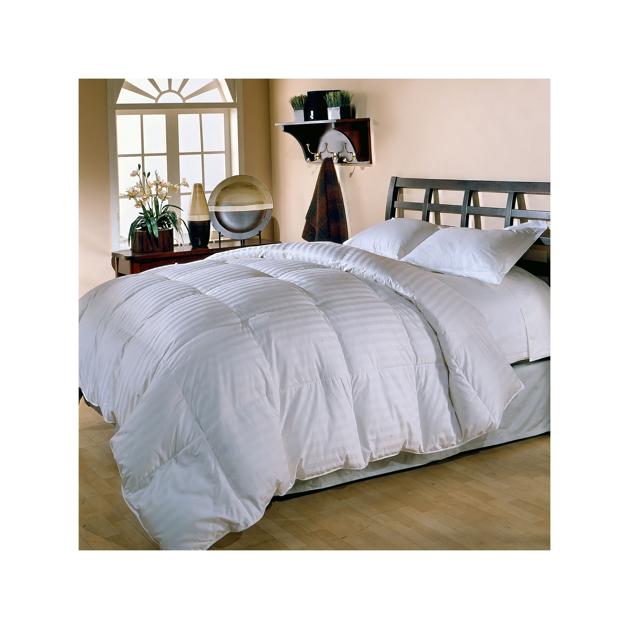 Royal Majesty Supreme 350-Thread Count Damask Stripe Duck Down Comforter, W