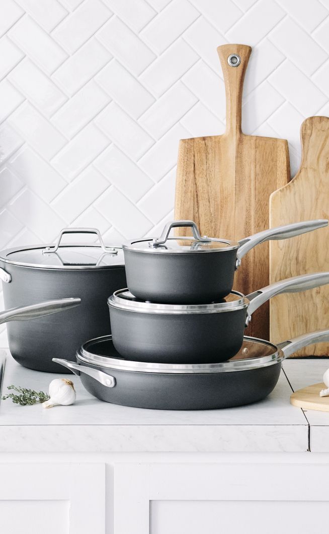 image of various cookware items in a set