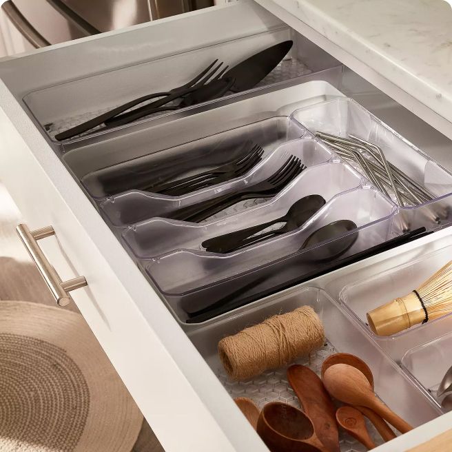 Flatware Caddie organizing various utensils