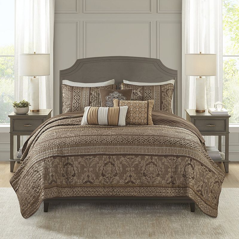 Madison Park Venetian 6-Piece Jacquard Quilt Set with Shams and Throw Pillo