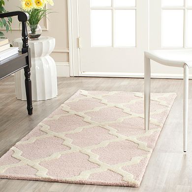 Safavieh Cambridge Lattice Wool Rug