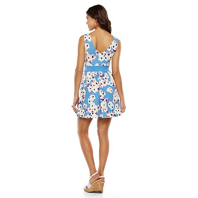 Juniors' Trixxi Floral V-Back Skater Dress 