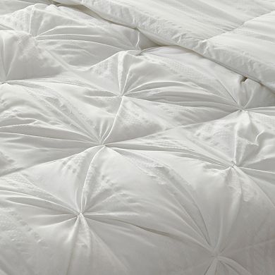 Hotel Laundry Boardwalk Stripe Down-Alternative Comforter