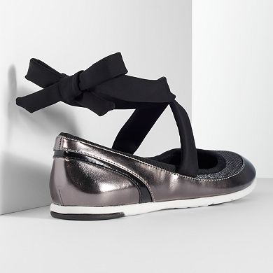 Simply Vera Vera Wang Simply Breathe Women's Lace-Up Ballet Flats