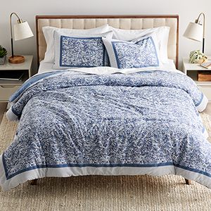 7 Piece London Blue/White Oversized Comforter Set 