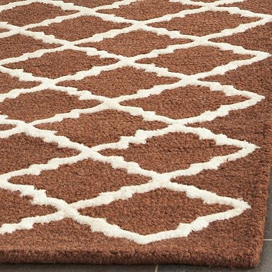 Safavieh Cambridge Narrow Lattice Wool Rug