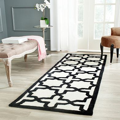 Safavieh Cambridge Trellis Wool Rug