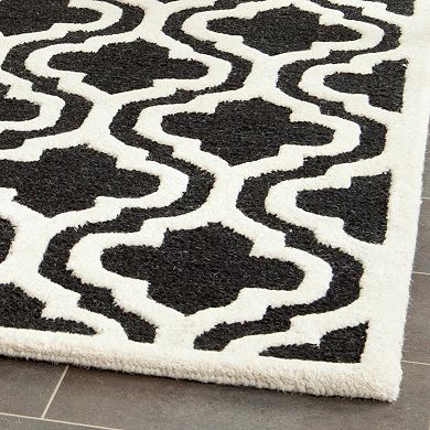 Safavieh Cambridge Trellis Wool Rug