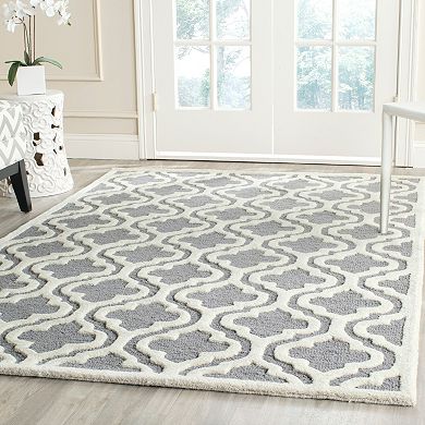 Safavieh Cambridge Trellis Wool Rug