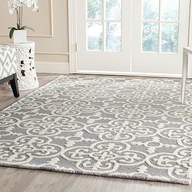 Safavieh Cambridge Ornate Clover Wool Rug