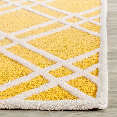 Safavieh Cambridge Double Lattice Wool Rug