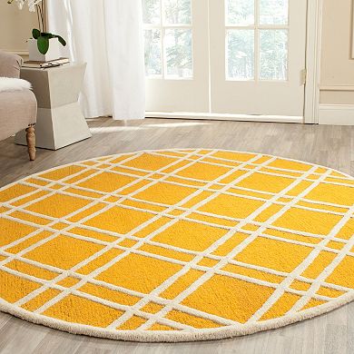 Safavieh Cambridge Double Lattice Wool Rug