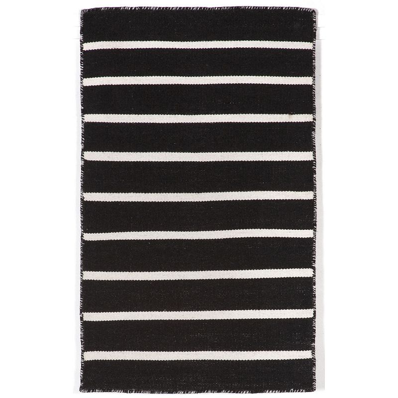 Liora Manne Sorrento Pinstripe Reversible Indoor Outdoor Rug, Black, 8X10 Ft