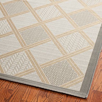 Safavieh Courtyard Geometric Diamond Indoor Outdoor Rug