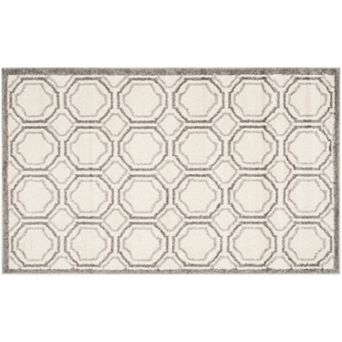 Safavieh Amherst Geometric Indoor Outdoor Rug