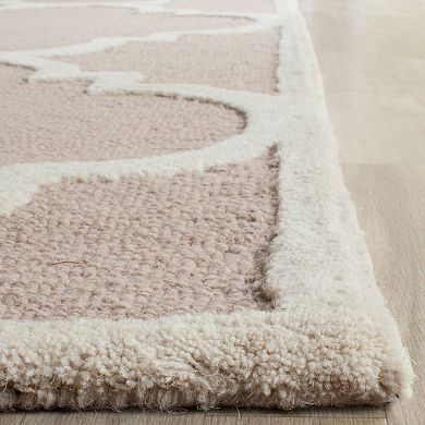 Safavieh Cambridge Trellis Wool Rug
