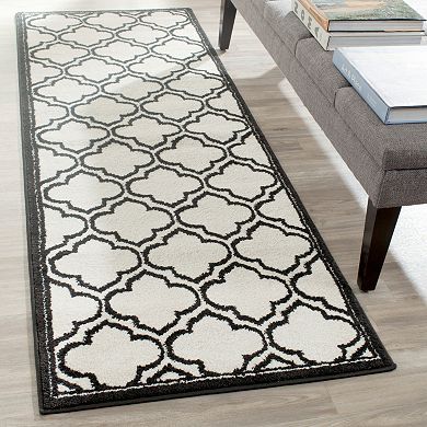 Safavieh Amherst Clover Indoor Outdoor Rug