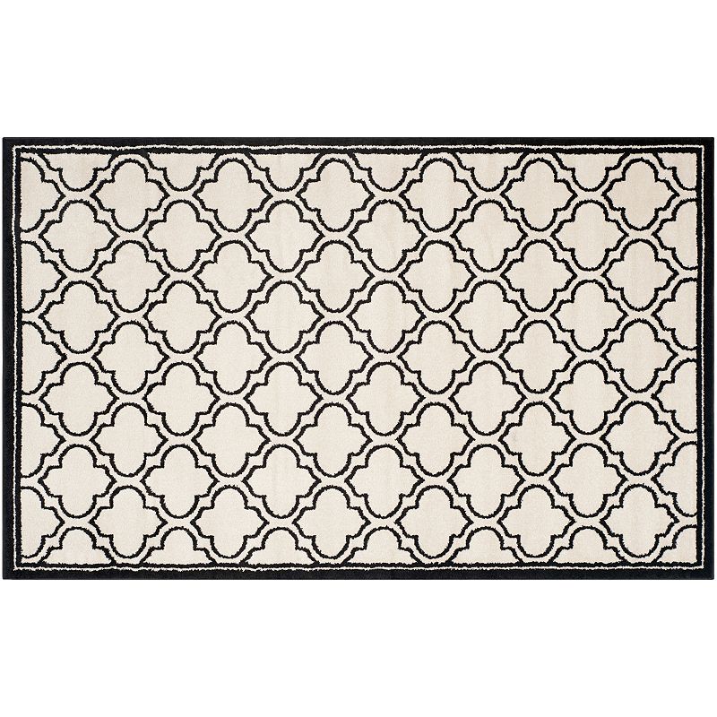 Safavieh Amherst Clover Indoor Outdoor Rug, White, 7Ft Sq