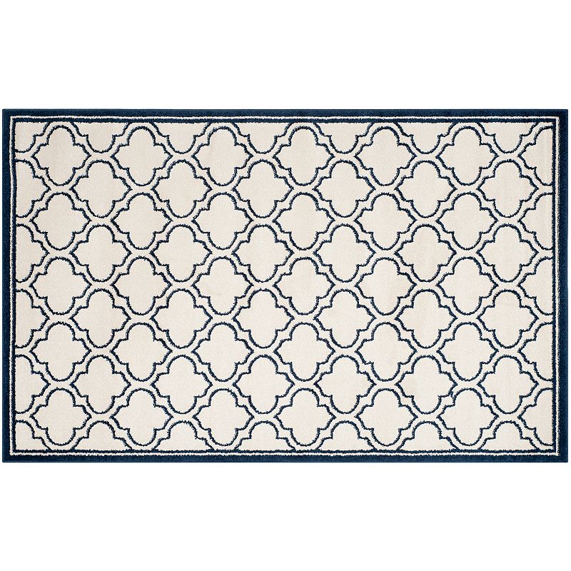 Safavieh Amherst Clover Indoor Outdoor Rug, White, 8X10 Ft