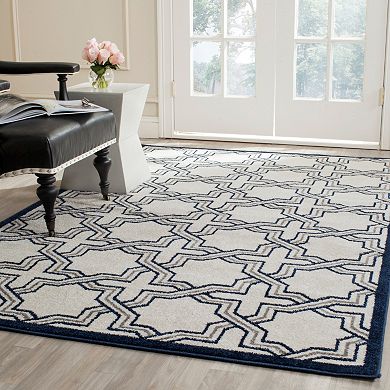 Safavieh Amherst Criss Cross Indoor Outdoor Rug